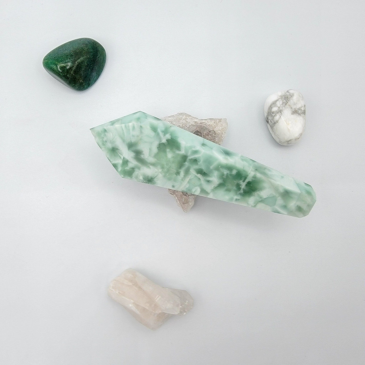 Snow & Grass (Green Alabaster) Crystal Pipes 